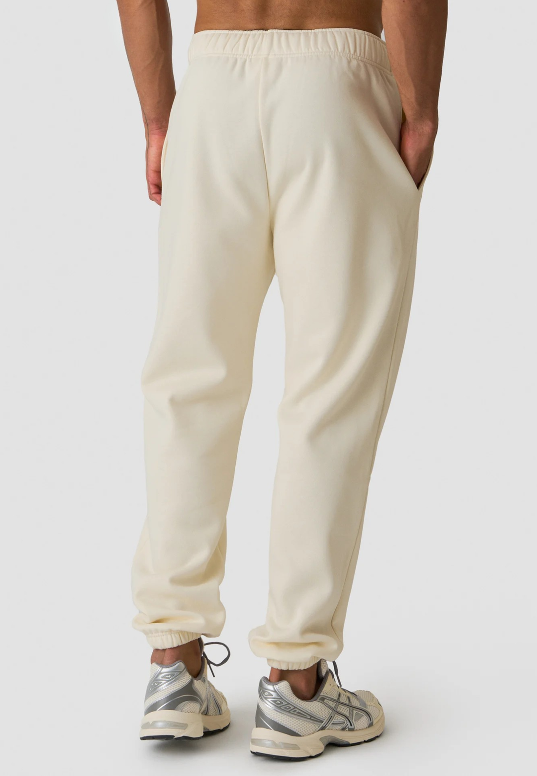 FLUFFY OVERSIZED SWEATPANTS